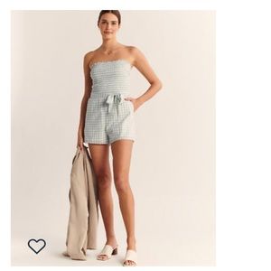 Abercrombie & Fitch Short jumpsuits